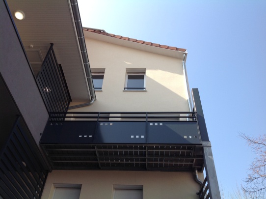 Horizal Photo 2