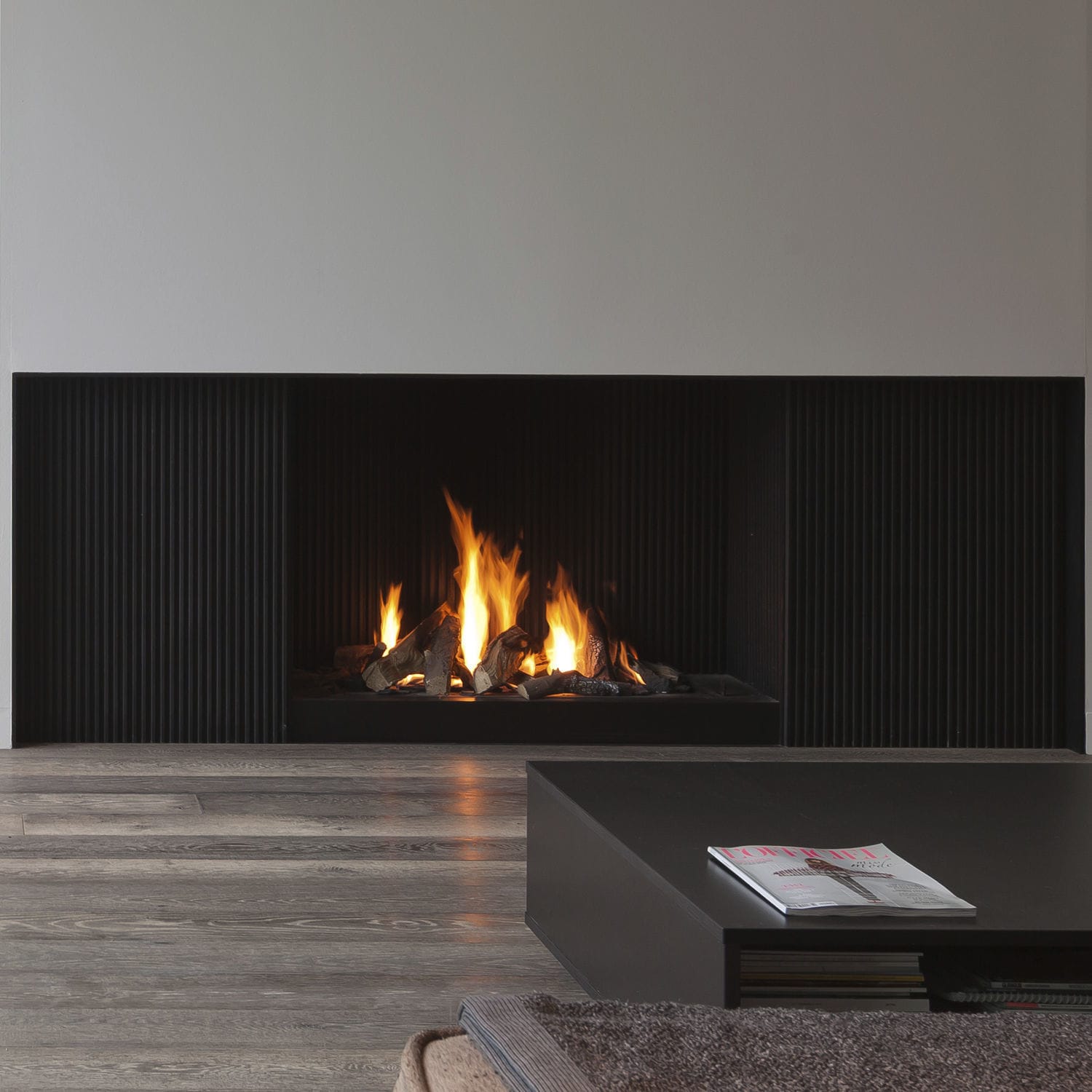 Газовый камин - URBAN - Metalfire Architectural fireplaces - напольный /  уникальный дизайн / с открытой топкой