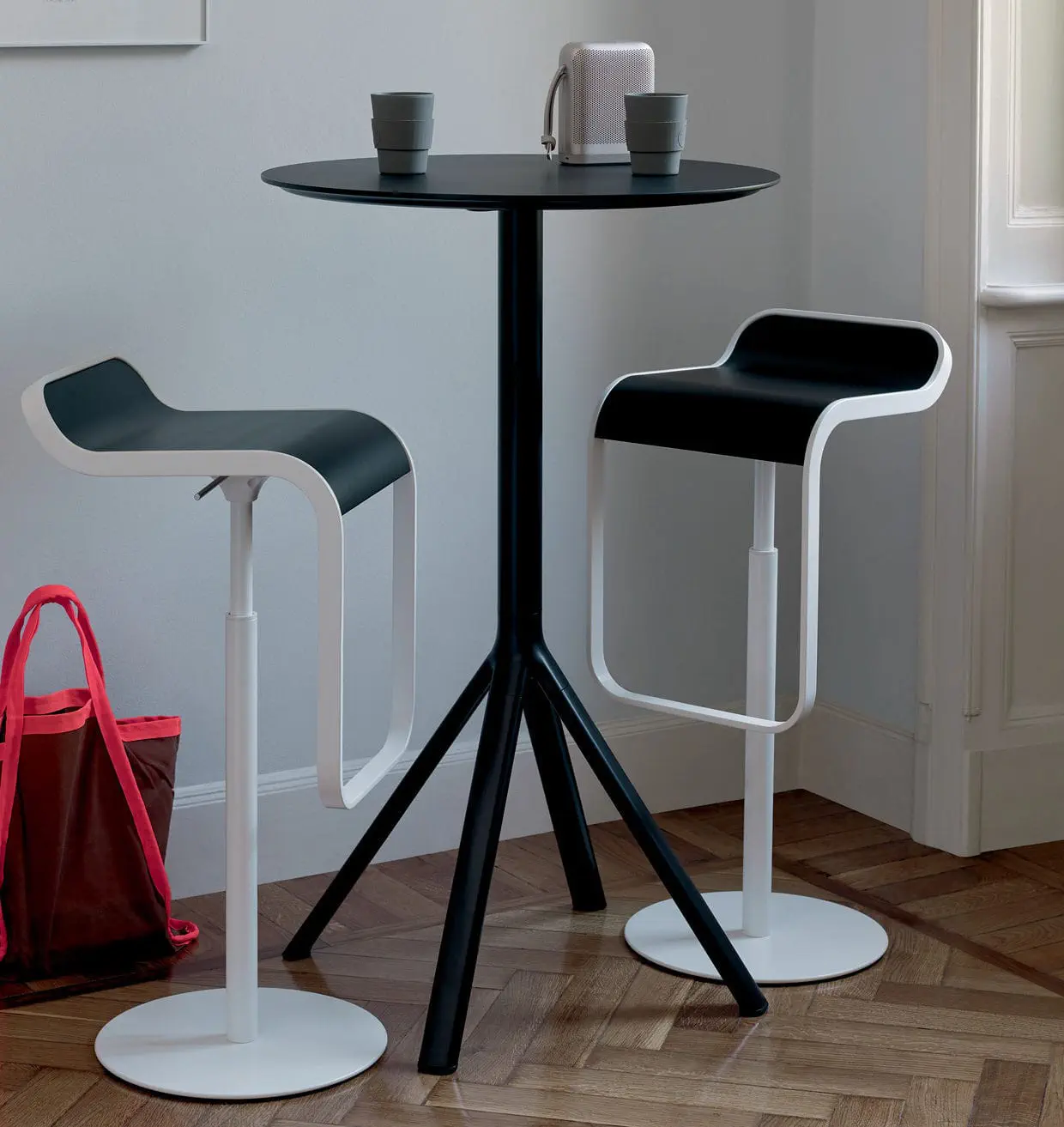 Барный стул lem style piston stool