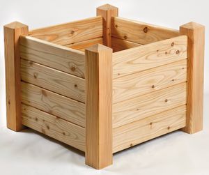 кадка для садовых растений из лиственницы