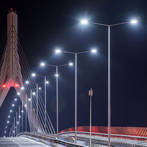 городской фонарный столб