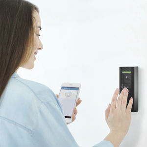 автоматическое устройство считывания с карт RFID