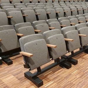 современный стул для аудитории 1