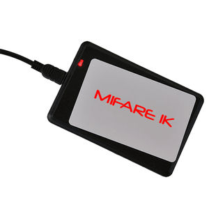 устройство считывания с карт RFID