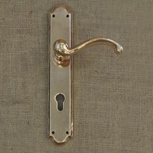 дверная ручка