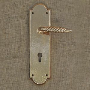 дверная ручка