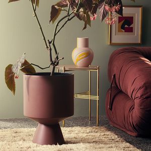 садовый горшок из керамики