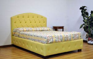 двуспальная кровать