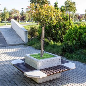 кадка для садовых растений из бетона, армированного волокнами