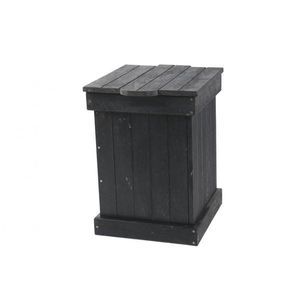 общественный мусорный контейнер