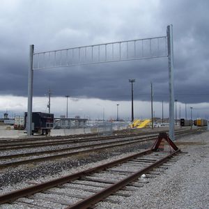 ворота с вертикальным подъемом