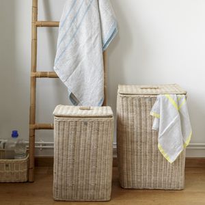 корзина для белья из ротанга