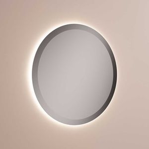 настенное зеркало для ванной комнаты