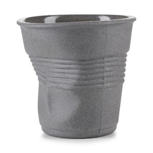 кофейная чашка из керамики