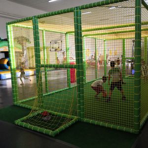 модульная футбольная площадка для малышей