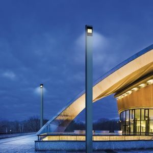городской фонарный столб