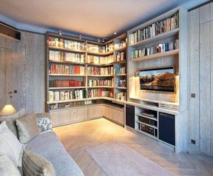 настенный книжный шкаф