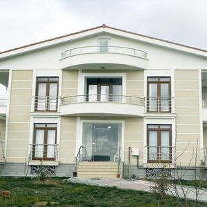 слоистая стеклянная панель