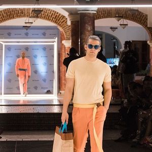 подвесной осветительный профиль