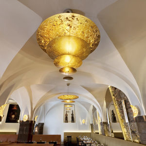 классическая люстра
