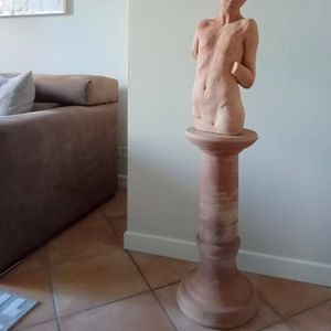 классический пьедестал