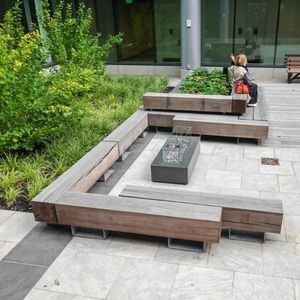 скамейка из лиственных пород дерева 1