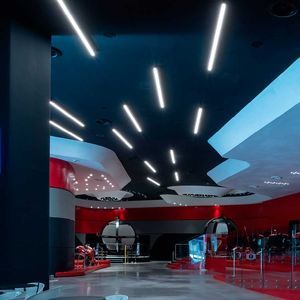 современный потолочный светильник