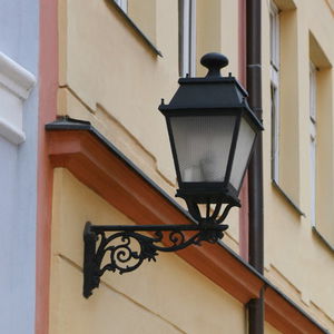 классический настенный светильник