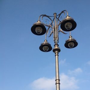 городской фонарный столб