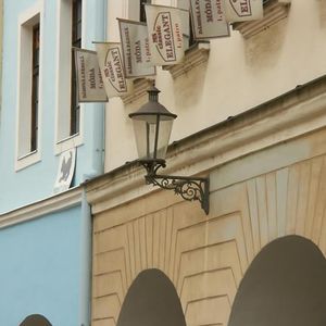 классический настенный светильник