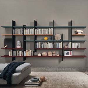 настенный книжный шкаф