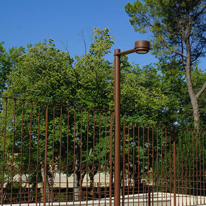 городской фонарный столб