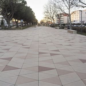 уличная плитка из бетона