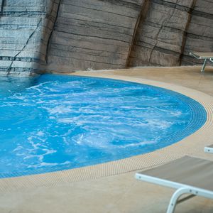 бассейн для наружного применения