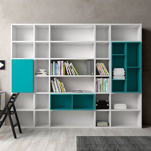 современный книжный шкаф