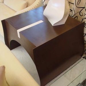 современный вспомогательный столик