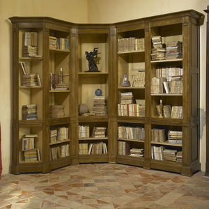угловой книжный шкаф
