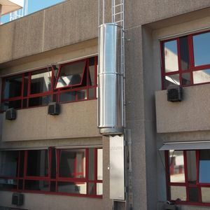 устройство ограничения доступа для лестницы с кринолином
