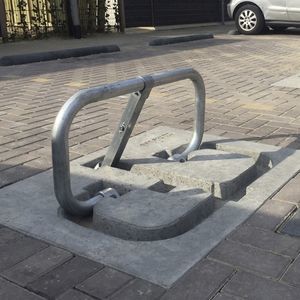 неподвижная дуга для парковки
