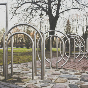 напольная парковка для велосипедов