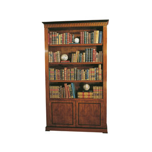 классический книжный шкаф