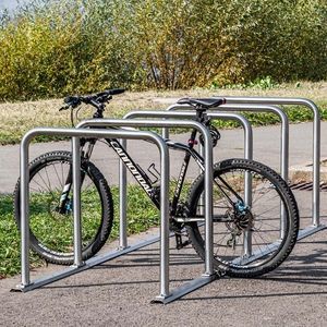 напольная парковка для велосипедов