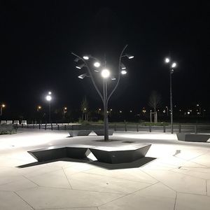 городской фонарный столб