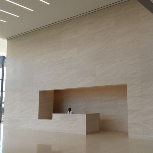 Плита из камня из известняка - BRANCO DO MAR - dimpomar - Natural Stone from Portugal and Around - для напольной поверхности / настенная / полированная
