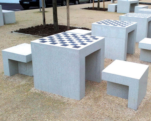 Современный комплект стол - стулья - ARCHE® - QUARTZO DESIGN - из восстановленного камня / для общественных мест