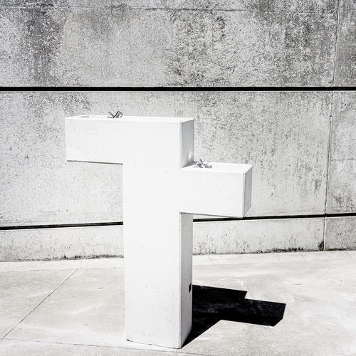 Питьевой фонтанчик для наружного применения - FORM : 546 - SIT Urban Design - из бетона / для общественных мест