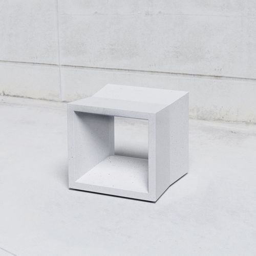 Табурет для общественных мест - FLAT : 421 - SIT Urban Design - современный / из бетона / для наружного применения