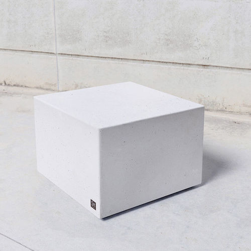 Современная общественная скамейка - Cubic 109 - SIT Urban Design - из бетона / из стекловолокна / без спинки