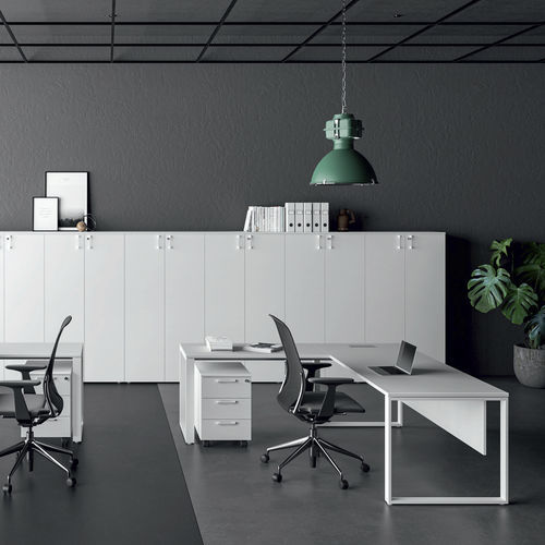 Рабочий стол для офисов открытого типа - FUJI - UFFICIO DESIGN ITALIA - напольный / современный / из меламина