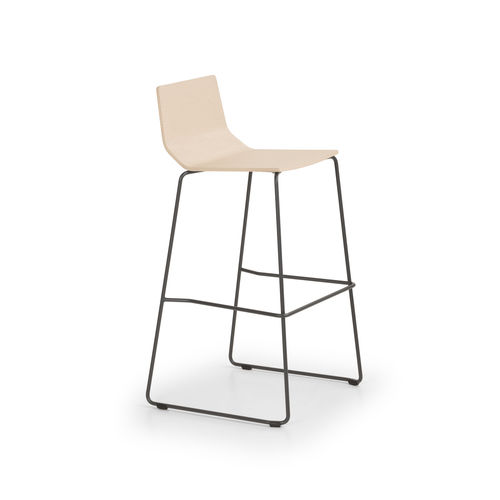 Современный барный стул - MARINA - True Design srl - для интерьера / из дерева / из пенополиуретана
